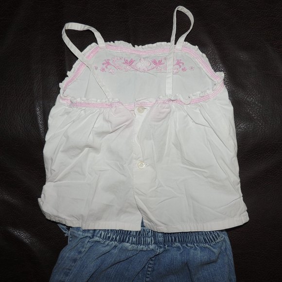 Barbie Avenue - Twin Set - Embroidered Floral Halter & Matching Print Jean Skort - Picture 6 of 8